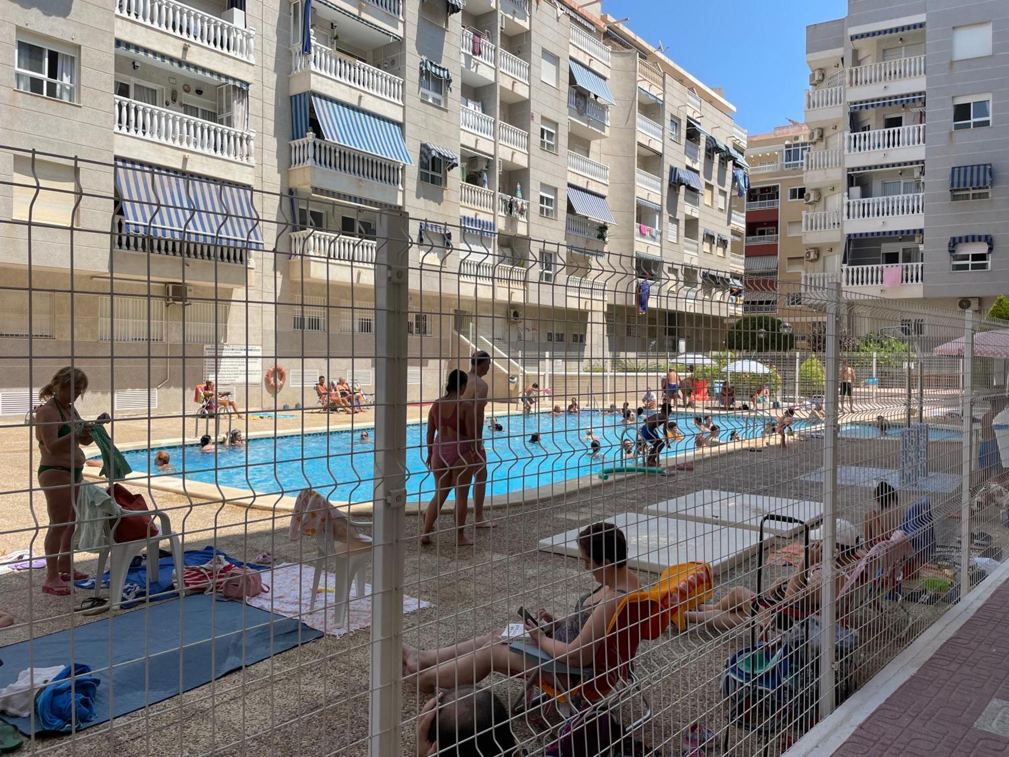 Luxury Beach Apartment 또레비에하 외부 사진