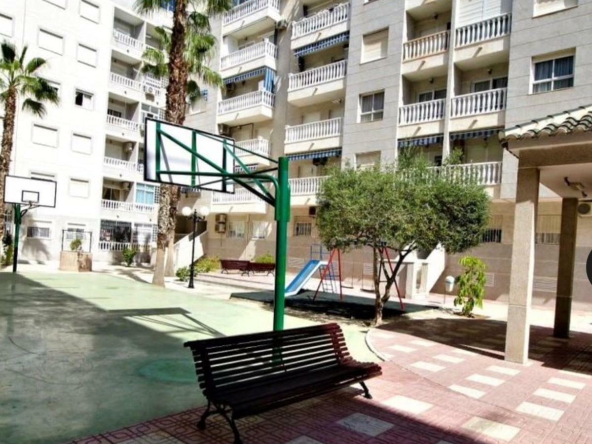 Luxury Beach Apartment 또레비에하 외부 사진